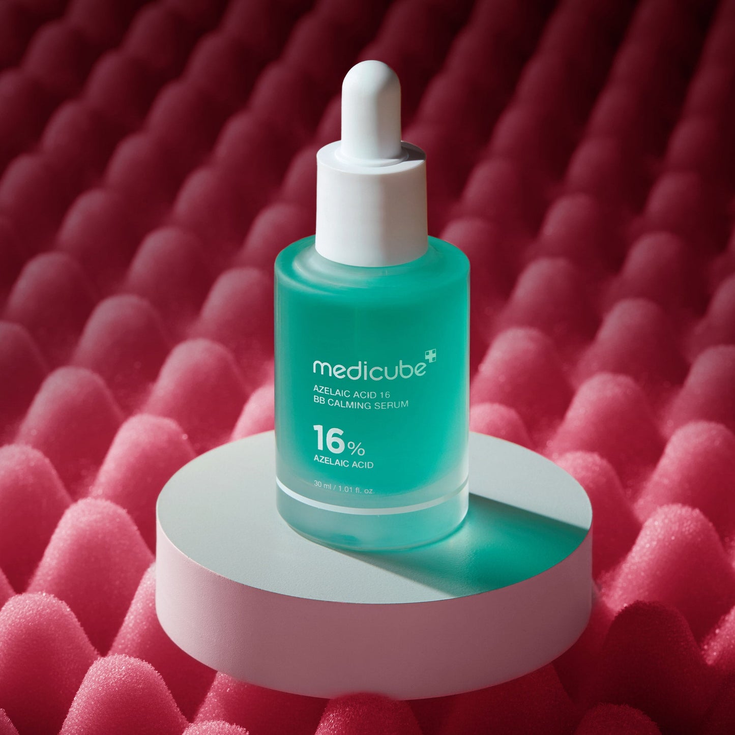 azelaic-acid-16-calming-serum-p7 02_808f3474-f3b9-4b8f-8eb4-90a2c30ddf5c.jpg